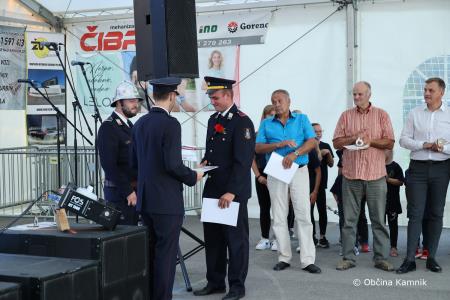 Slovesnost ob odprtju prizidka in prevzemu večnamenskega gasilskega vozila PGD Gozd (35)